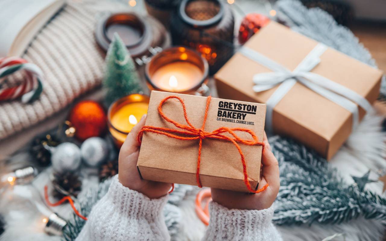 How to Pick the Perfect Gift for a Coworker A Comprehensive Guide