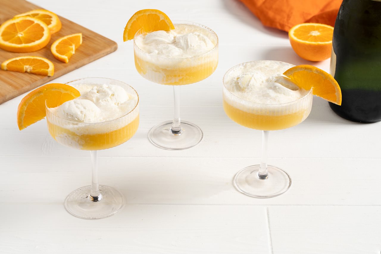 Mimora Floats with orange slices.